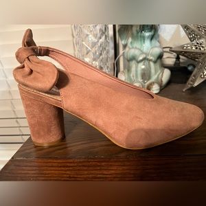 NEW (w/o box) Herstyle Pink “suede” Heels With Bow back